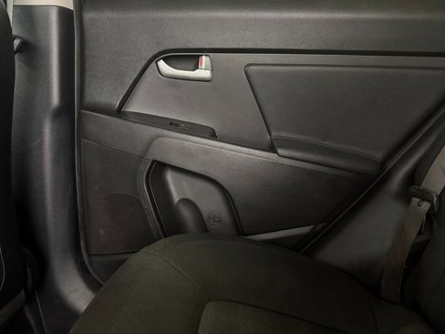 Used 2013 Kia Sportage LX w/ Convenience Pkg image 32