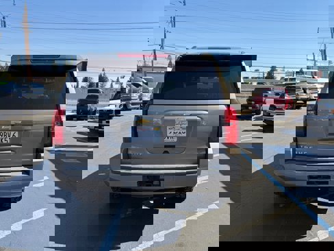 Used 2018 Chevrolet Tahoe LT image 6