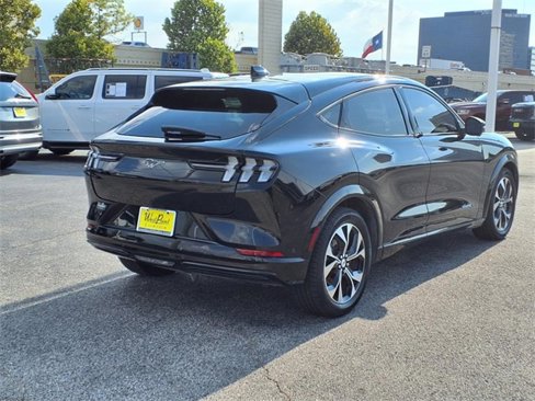 Used 2022 Ford Mustang Mach-E Premium image 2