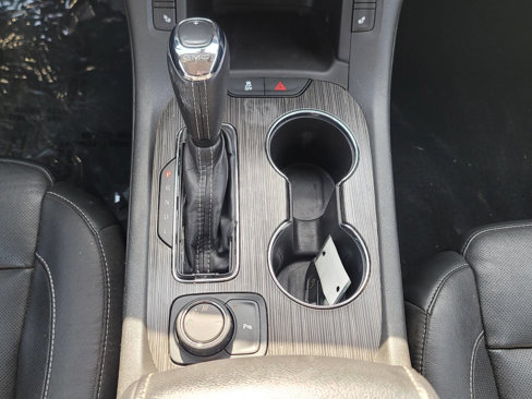 Used 2017 GMC Acadia SLT image 19