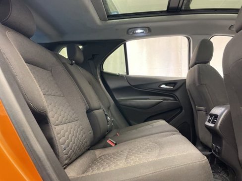 Used 2018 Chevrolet Equinox LT w/ Sun & Infotainment Package image 13
