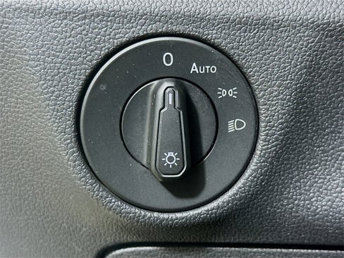 Used 2019 Volkswagen Jetta S image 9