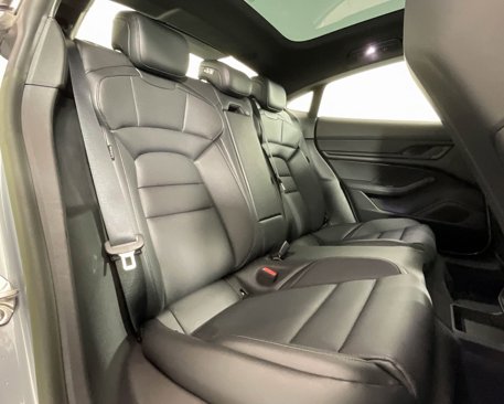 Used 2023 Porsche Taycan image 25