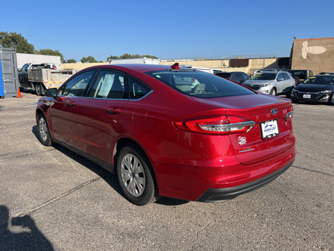 Used 2020 Ford Fusion S image 4