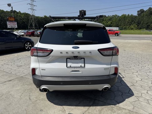 Used 2020 Ford Escape SE image 11