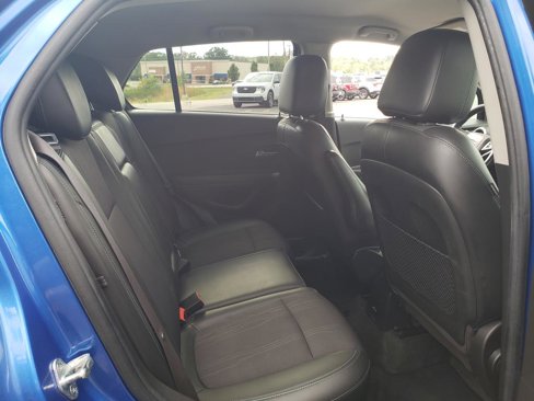 Used 2016 Chevrolet Trax LT w/ LT Convenience Package image 16