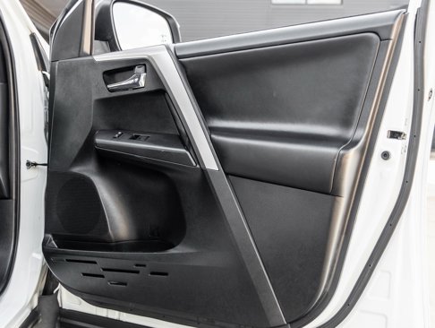 Used 2018 Toyota RAV4 XLE image 36