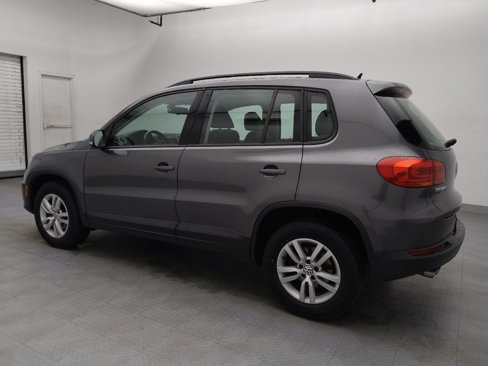 Used 2016 Volkswagen Tiguan S image 3