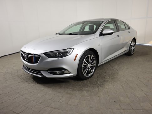 Used 2018 Buick Regal Essence image 4