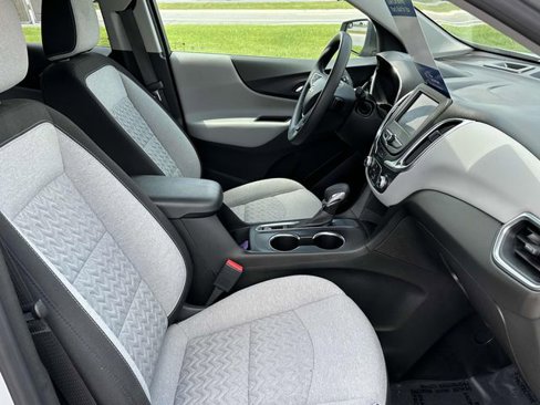 Used 2022 Chevrolet Equinox LT image 9