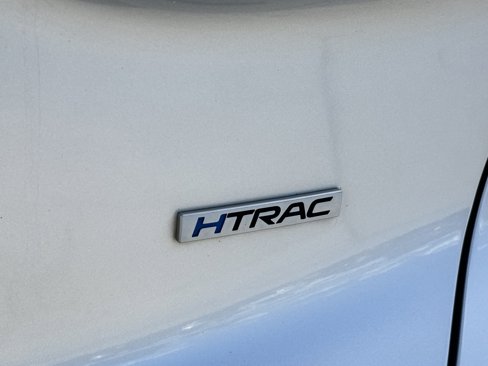 Used 2020 Hyundai Santa Fe SE image 16