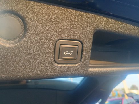 Used 2019 Chevrolet Equinox LT image 13