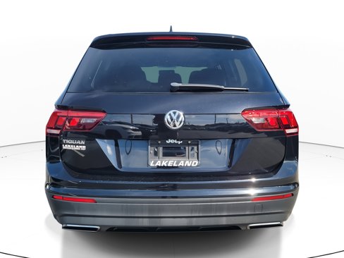 Used 2020 Volkswagen Tiguan S image 5