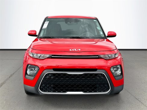Certified 2022 Kia Soul LX w/ Technology Package image 2