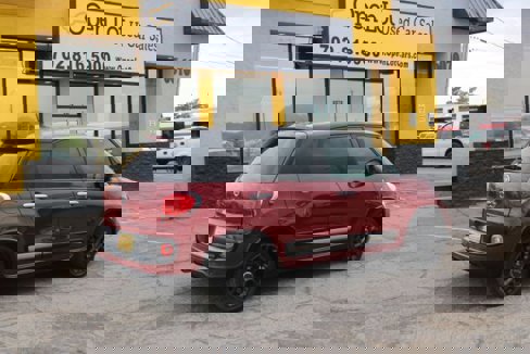Used 2017 FIAT 500L Trekking w/ Popular Equipment Package image 5