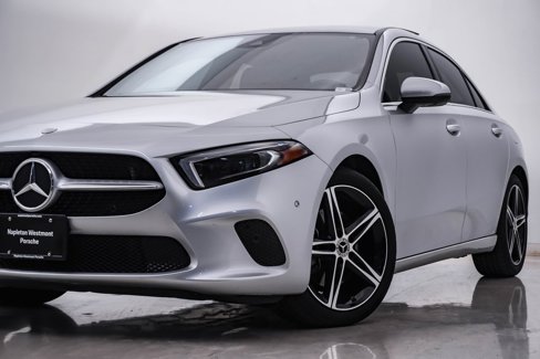 Used 2021 Mercedes-Benz A 220 4MATIC image 2