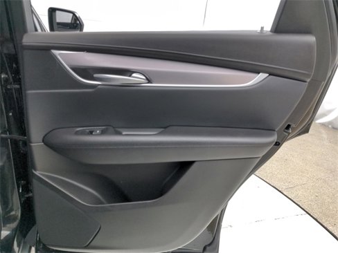 Used 2017 Cadillac XT5 Luxury w/ Driver Awareness Package image 43