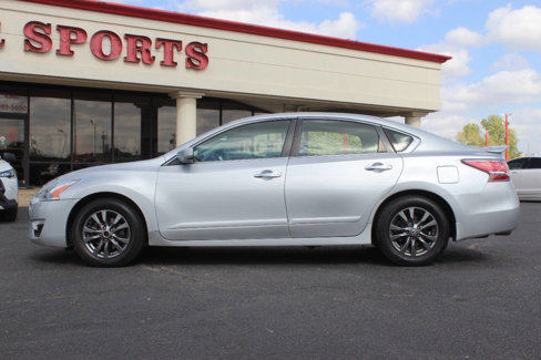 Used 2015 Nissan Altima 2.5 S w/ Special Edition Package image 6