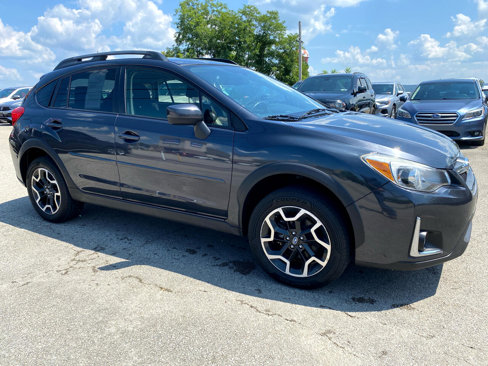 Used 2016 Subaru Crosstrek 2.0i Premium image 3
