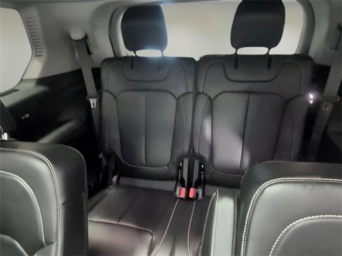 Used 2022 Jeep Grand Cherokee L Limited image 18