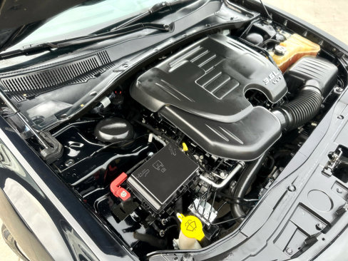 Used 2018 Chrysler 300 Limited image 56