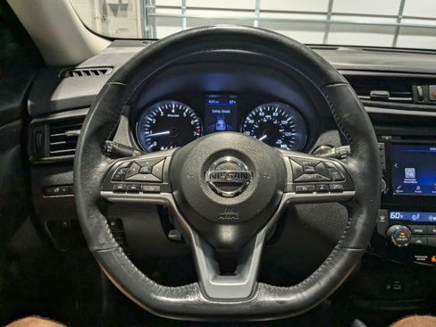 Used 2018 Nissan Rogue SV image 27