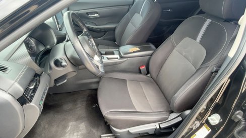 Used 2021 Nissan Sentra SV w/ Electronics Package image 5
