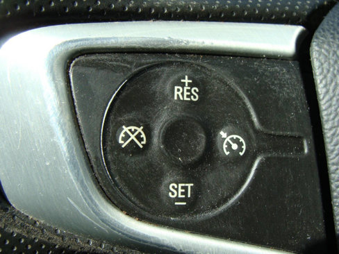 Used 2021 GMC Acadia SLE image 9