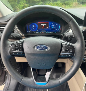 Used 2021 Ford Escape Titanium image 20