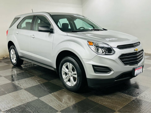 Used 2017 Chevrolet Equinox LS image 3