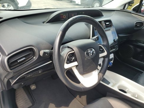 Used 2016 Toyota Prius Four image 20