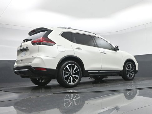 Used 2019 Nissan Rogue SL w/ Premium Package image 60