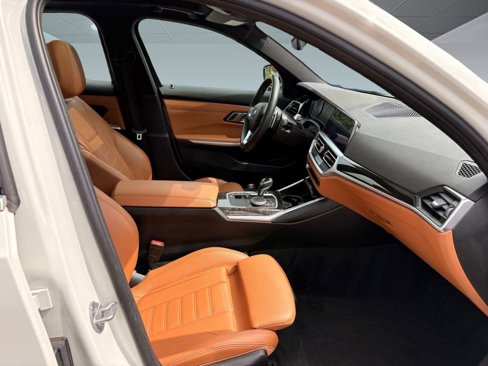 Used 2021 BMW 330i Sedan w/ Convenience Package image 26