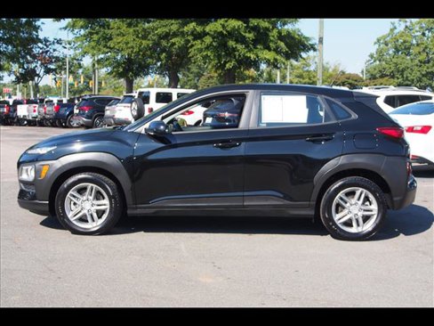 Used 2019 Hyundai Kona SE image 2