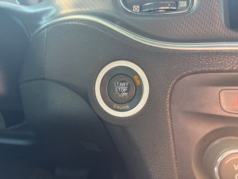 Used 2011 Dodge Charger SE image 24