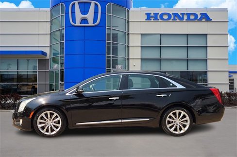 Used 2016 Cadillac XTS Luxury w/ Driver Awareness Package image 3
