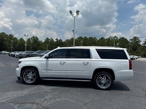 Used 2017 Chevrolet Suburban Premier image 6