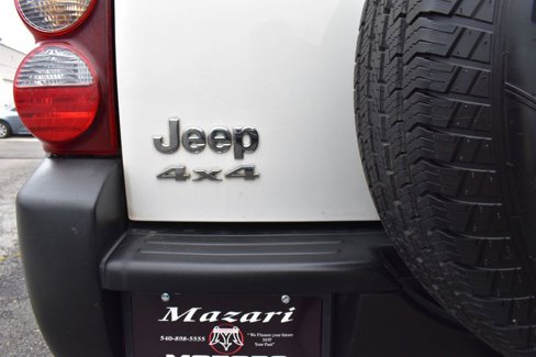 Used 2007 Jeep Liberty Sport w/ Off Road Group image 32