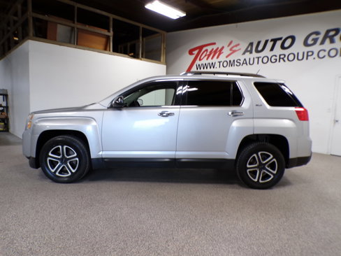 Used 2015 GMC Terrain SLT image 2