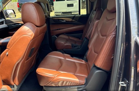 Used 2015 Cadillac Escalade ESV Premium image 14