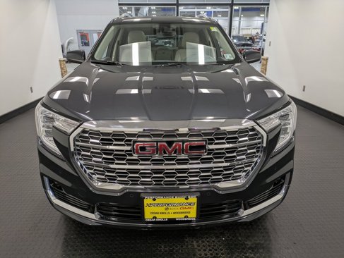 Used 2022 GMC Terrain Denali w/ LPO, Floor Liner Package image 2