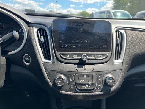 Used 2023 Chevrolet Malibu LS image 40