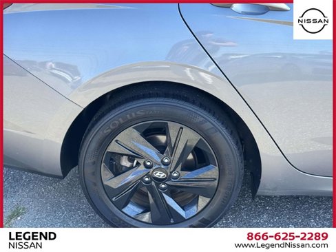Used 2023 Hyundai Elantra SEL image 10