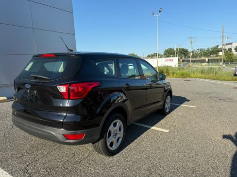 Used 2019 Ford Escape S image 7