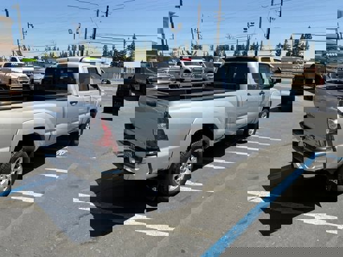 Used 2011 Toyota Tacoma 4x4 Double Cab image 5