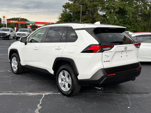 Used 2019 Toyota RAV4 XLE image 3