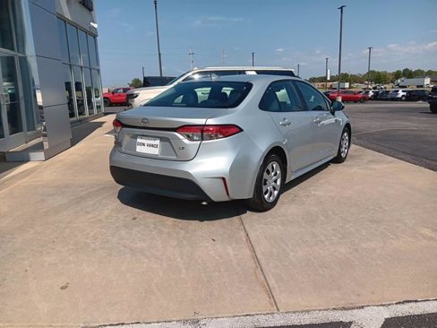 Used 2024 Toyota Corolla LE image 6
