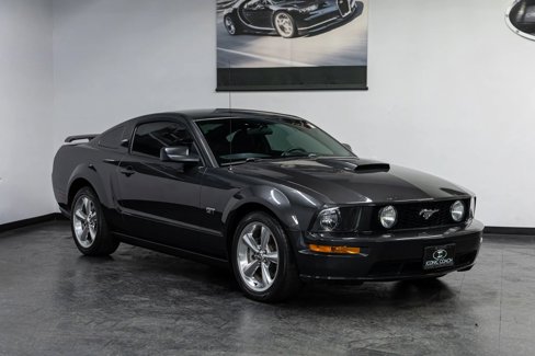 Used 2008 Ford Mustang GT image 2