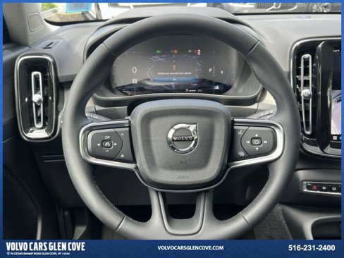 Certified 2023 Volvo XC40 B5 Plus w/ Protection Package Premier image 14