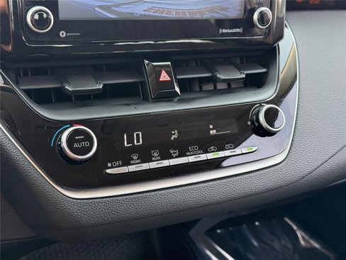 Used 2022 Toyota Corolla LE image 25